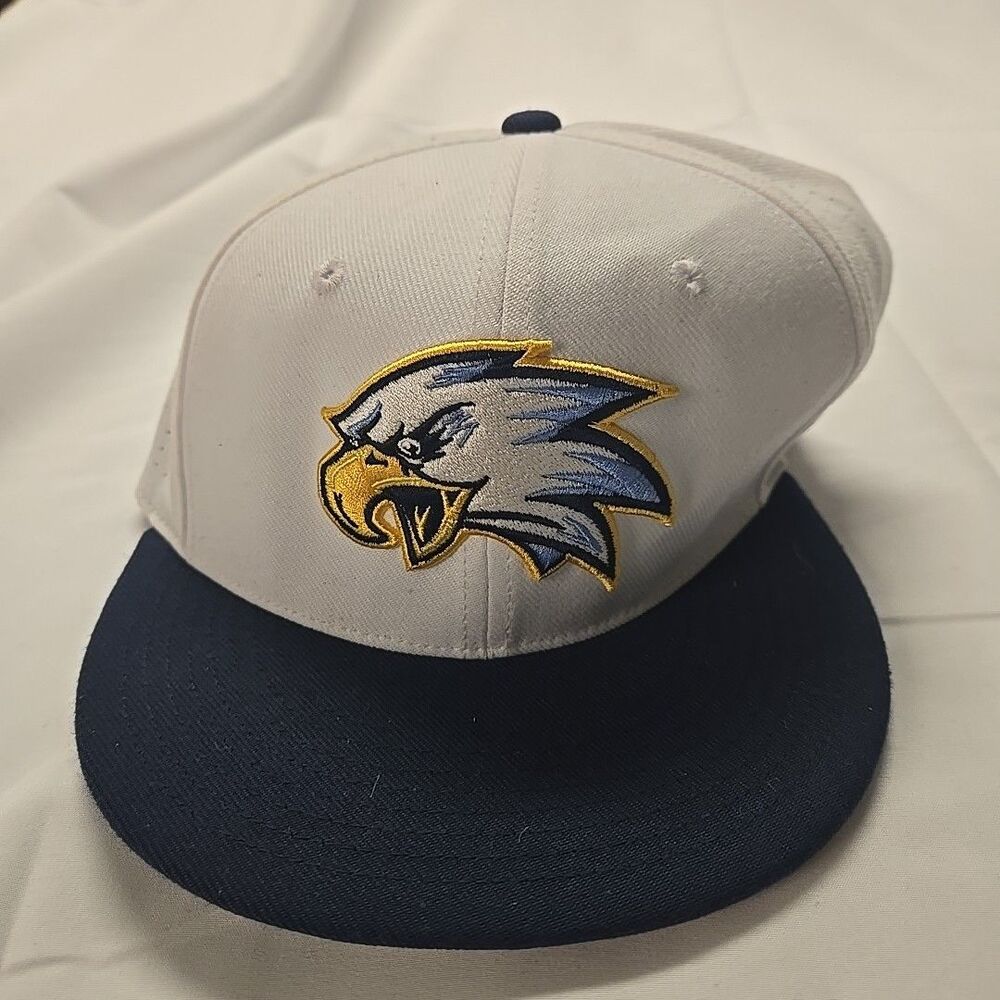 Philadelphia Eagles Hat Fitted White L/XL Nike True Dri Fit Sports Streetwear
